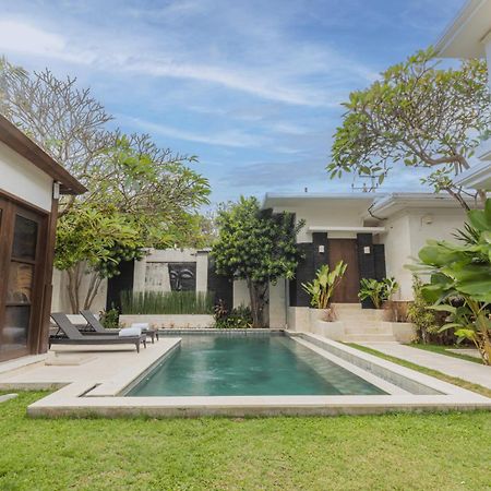 วิลลา ฮาร์โมนี เรสซิเดนซ์ Villa เซมินยัค ภายนอก รูปภาพ